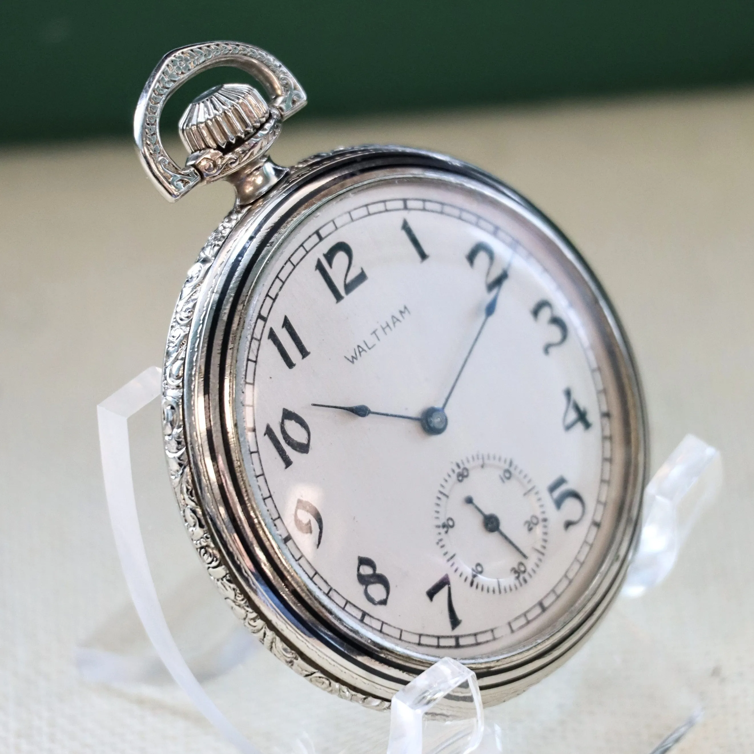 1904 WALTHAM Dress Pocket Watch Openface 12s Grade Riverside 19 Jewels Fancy Engraved Case