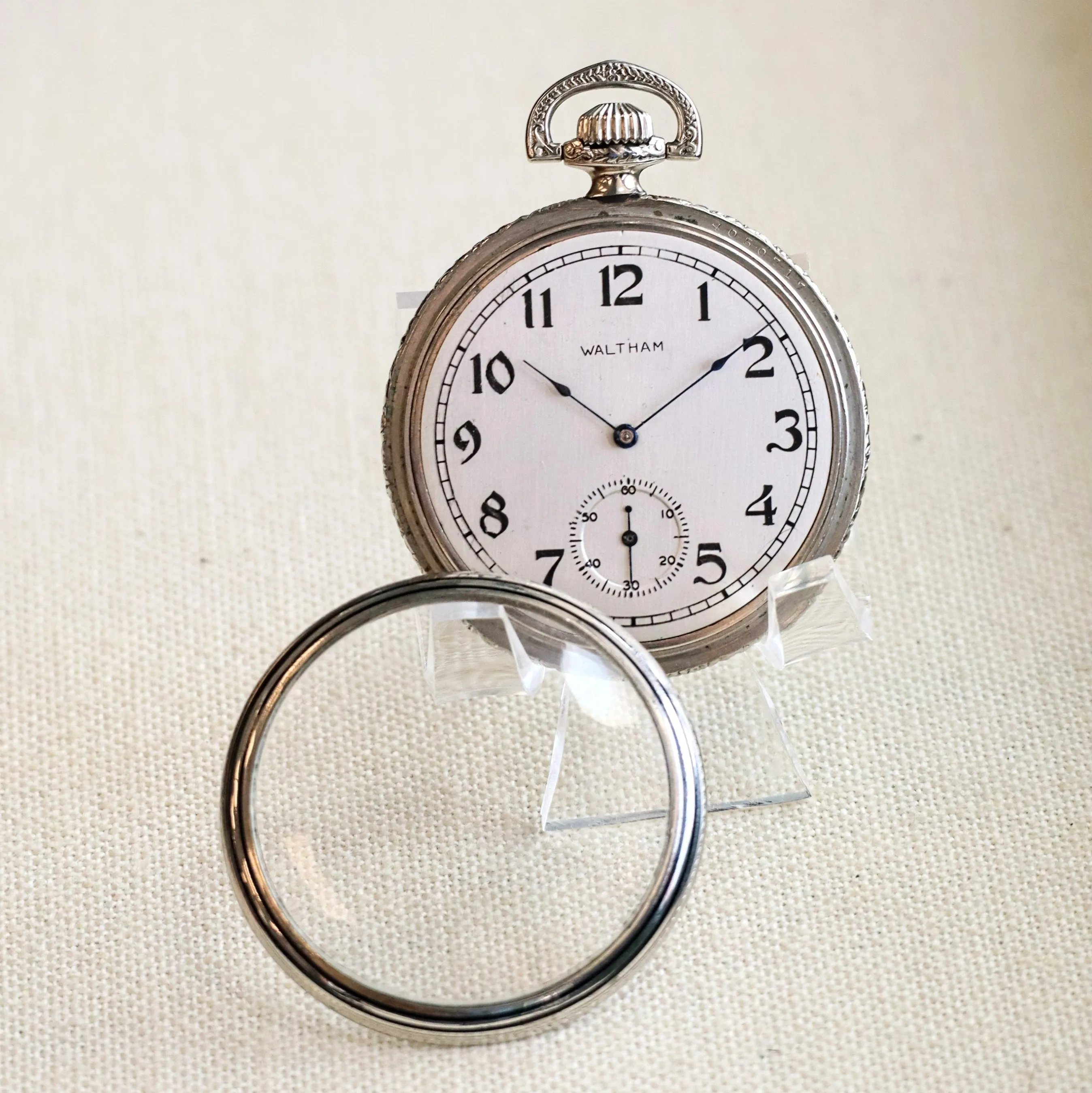 1904 WALTHAM Dress Pocket Watch Openface 12s Grade Riverside 19 Jewels Fancy Engraved Case