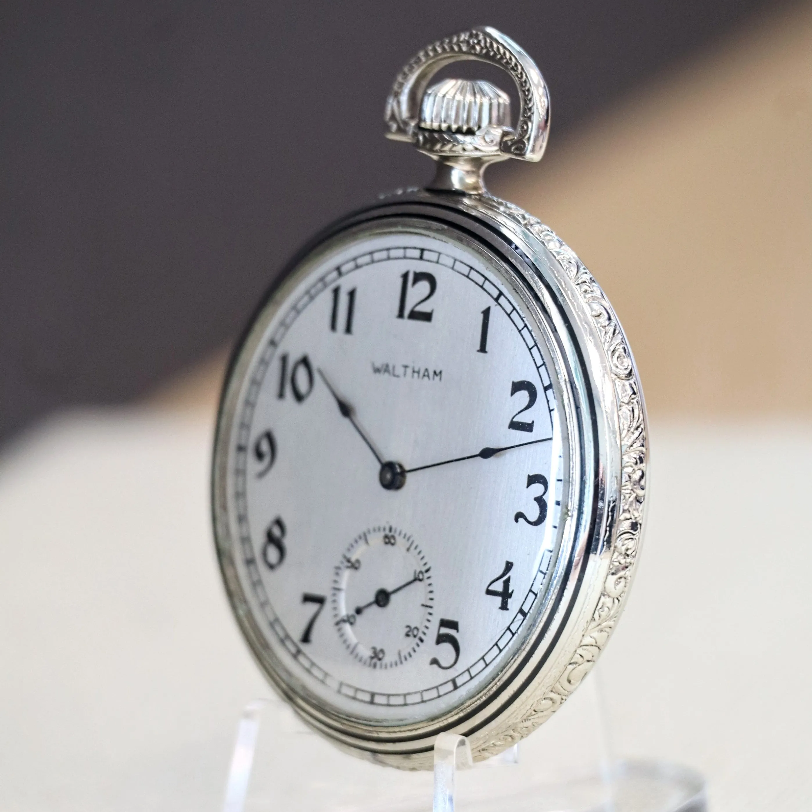 1904 WALTHAM Dress Pocket Watch Openface 12s Grade Riverside 19 Jewels Fancy Engraved Case