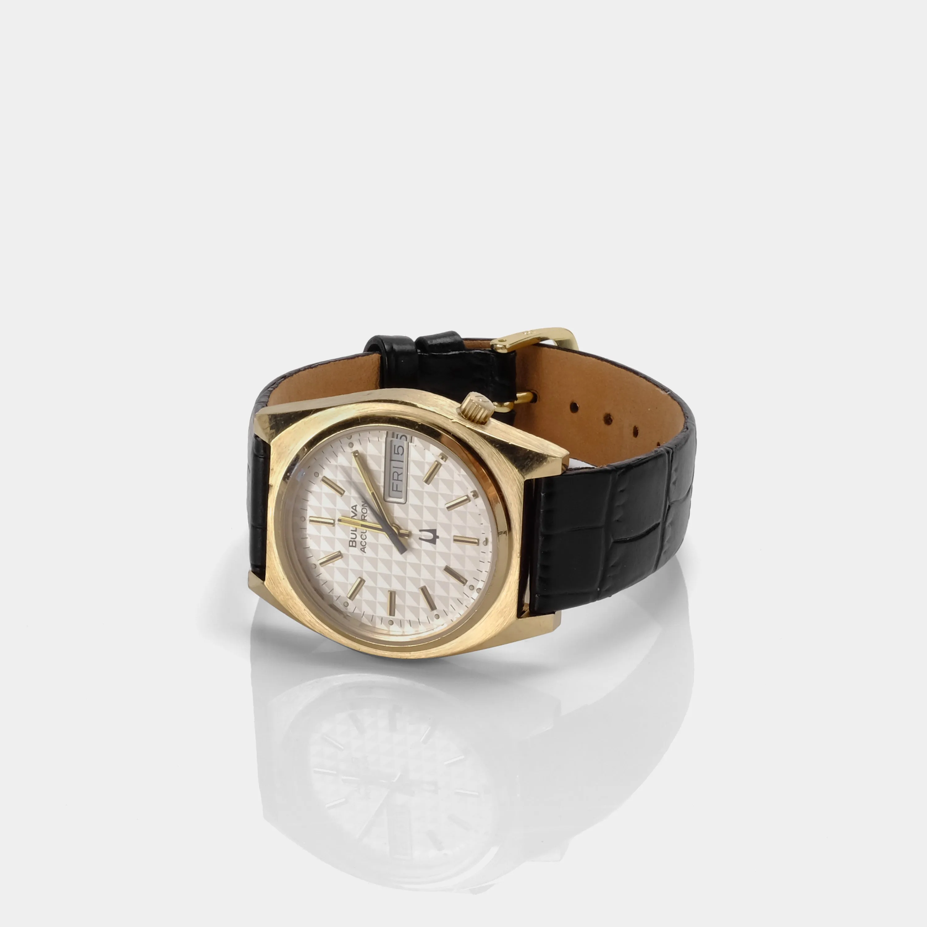 Accutron By Bulova Day-Date "Pyramid Dial" ref. 22537Y Circa 1976 Wristwatch