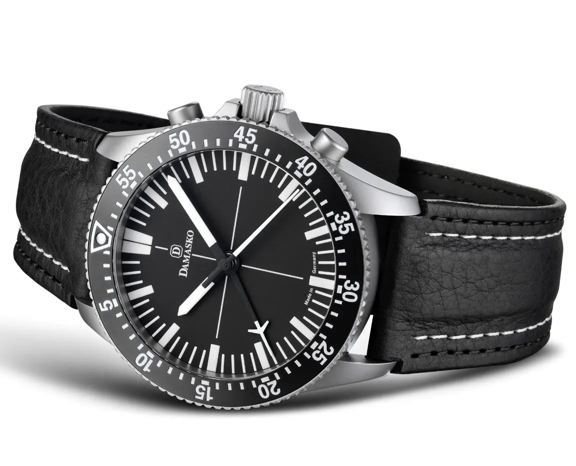 DAM Watch DC8 MTt Leather Pin