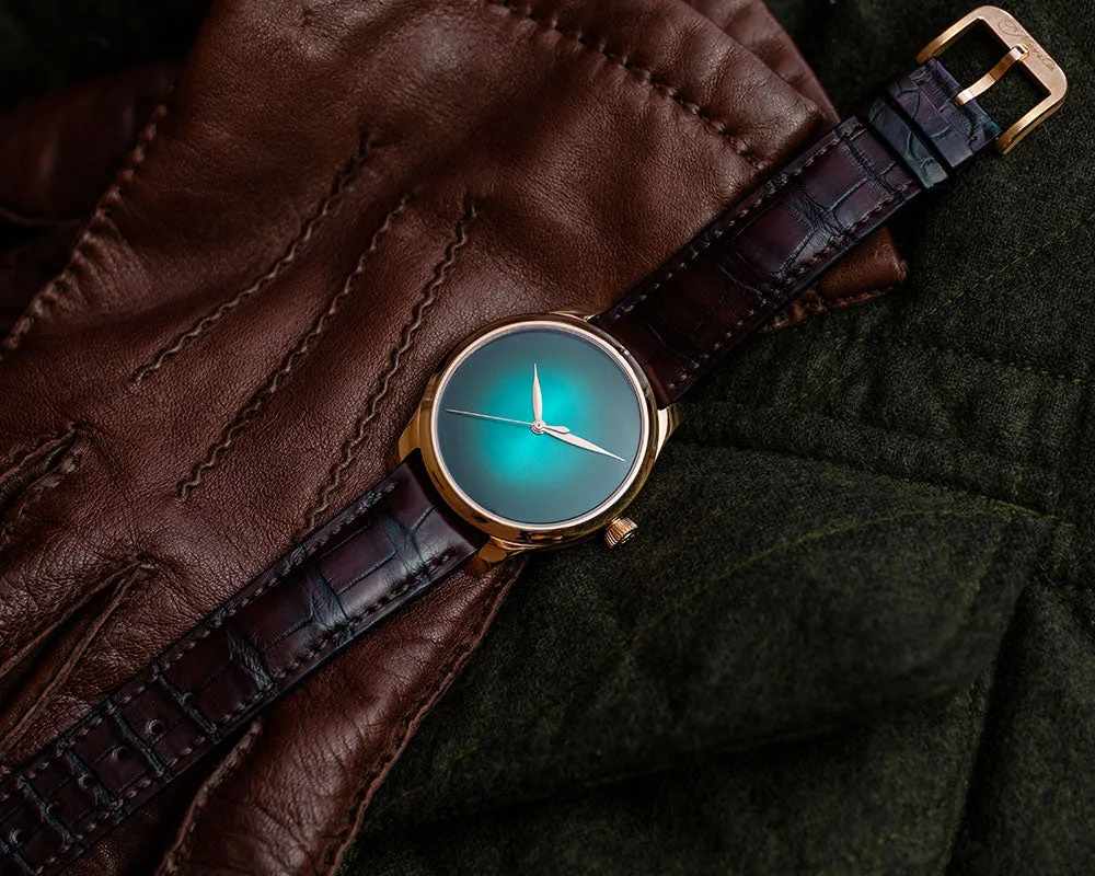 Endeavour Center Seconds Concept Blue Lagoon