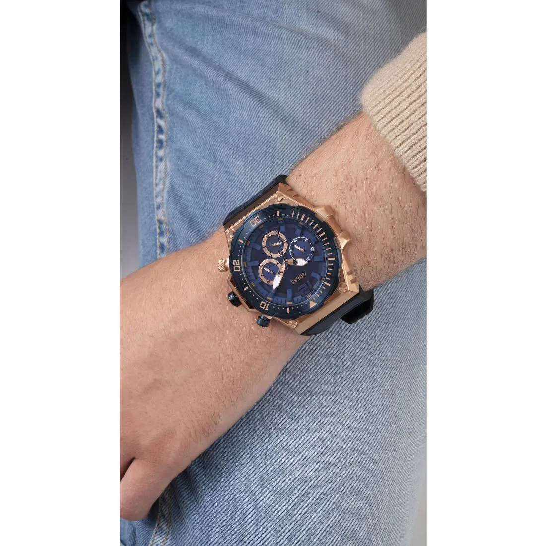 Guess Men 48 mm Blue Dial Analog Watch- GW0326G1