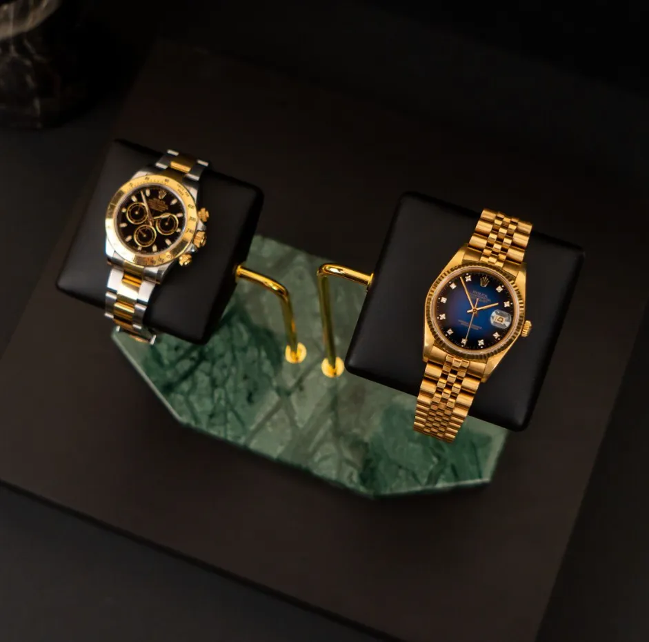 Hexagonal Luxury Watch Stand - Double Cushion - Green