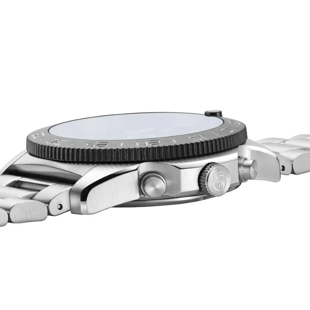 Luminox Mens Black Dial Silver Stainless Steel Band Ronda Z60 Watch - XS.3142