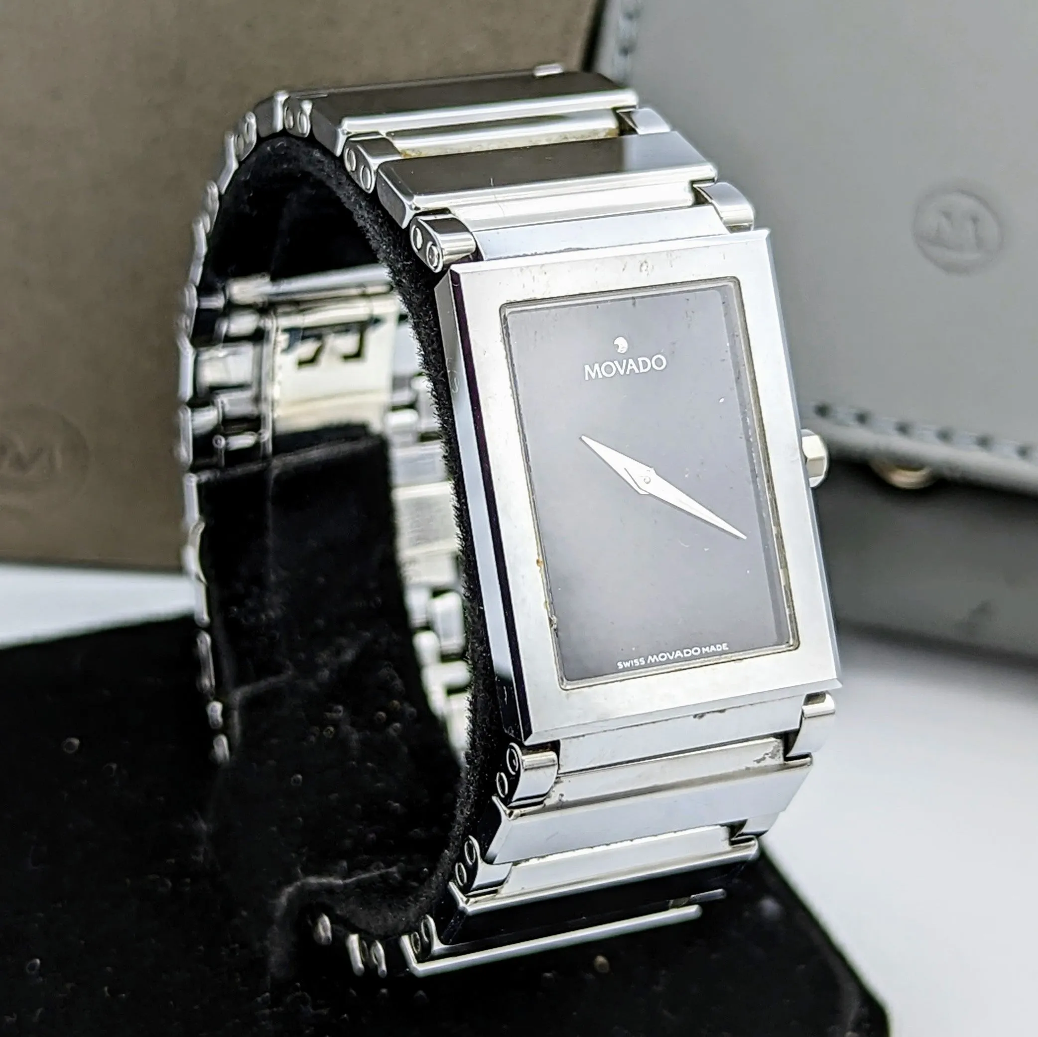 MOVADO Valor Tungsten Watch Ref. 89C11432 Swiss Wristwatch In BOX!