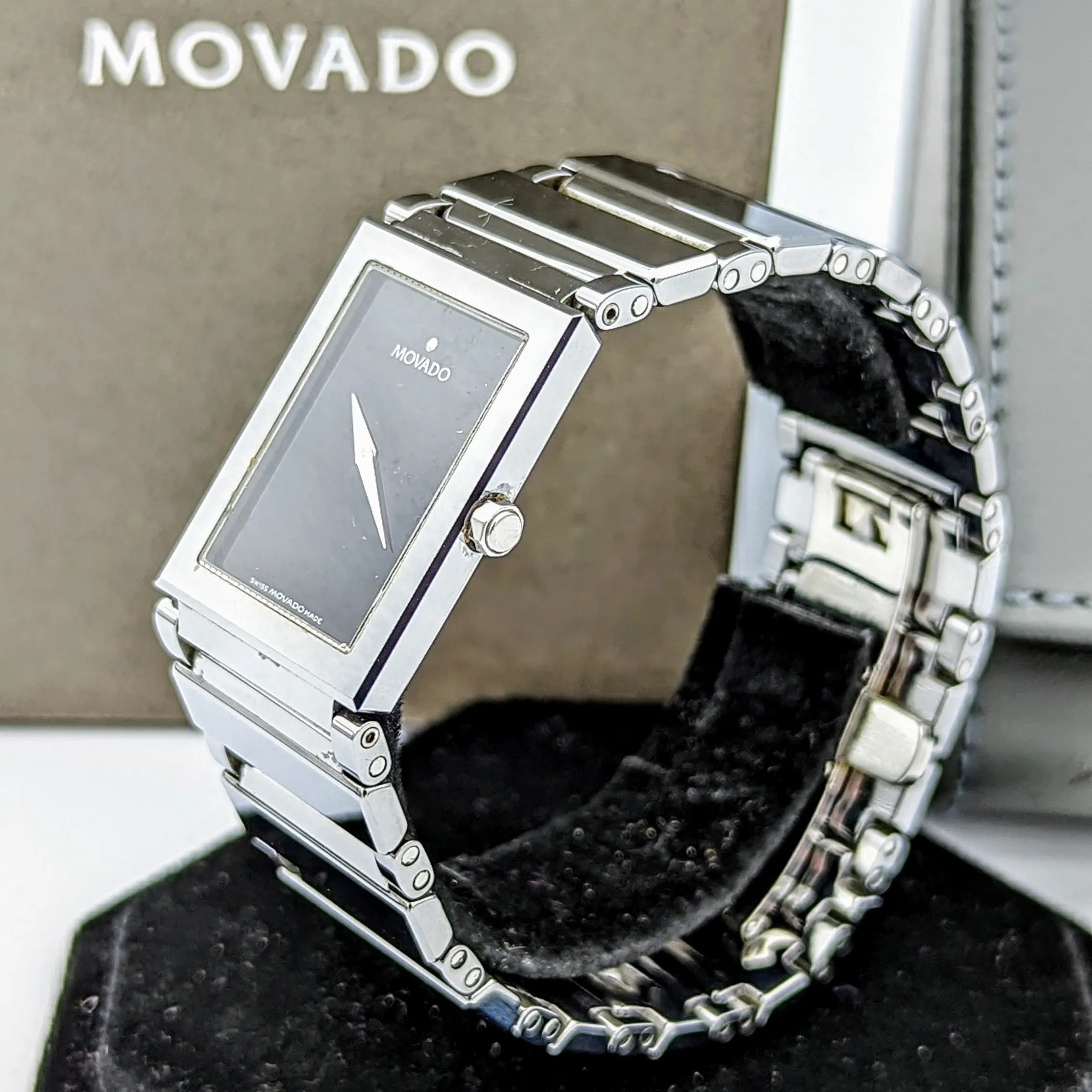 MOVADO Valor Tungsten Watch Ref. 89C11432 Swiss Wristwatch In BOX!