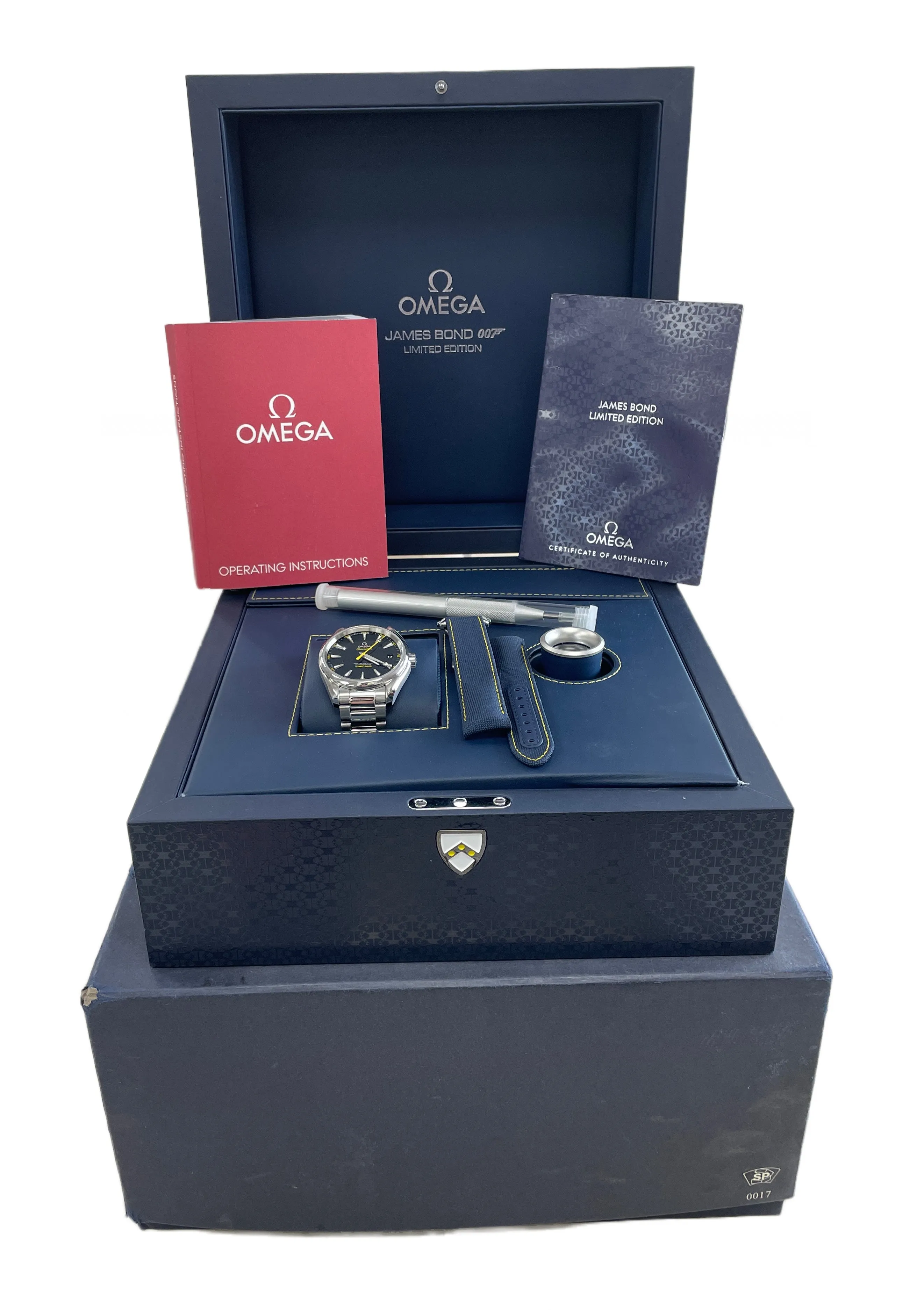 Omega Seamaster Aqua Terra Blue JAMES BOND 007 Spectre 231.10.42.21.03.004 Watch