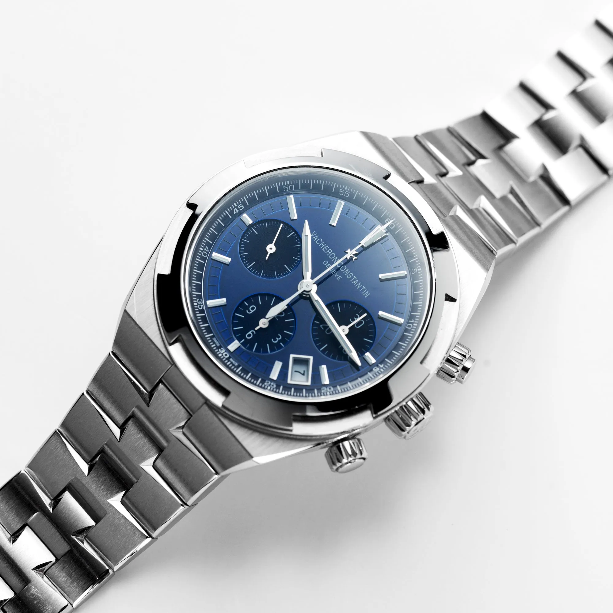 Overseas Chronograph, 5500V