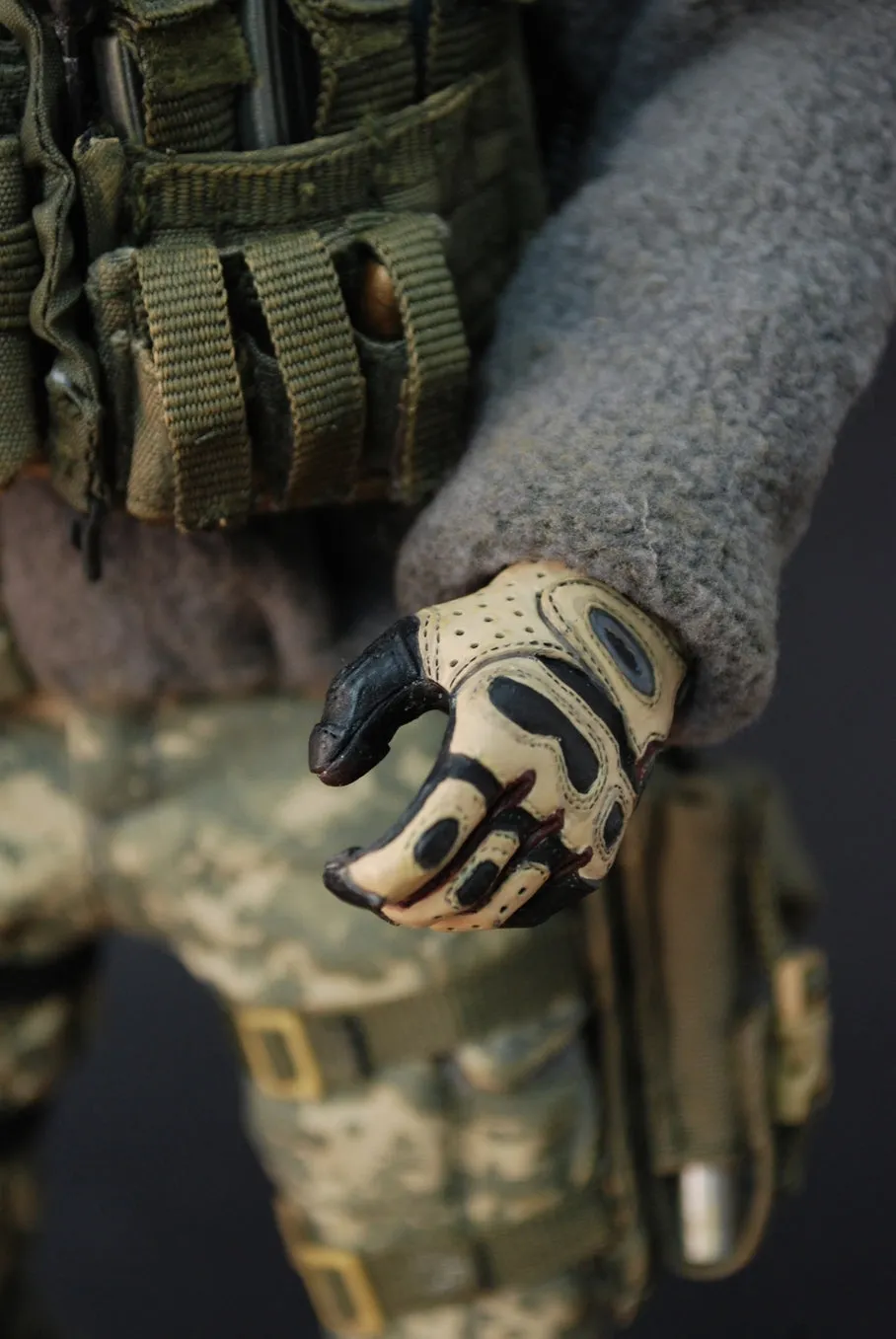 Rare Hot Toys U.S. Army Ranger 75th Ranger Regiment with MK16 Scar-L Mint in Box