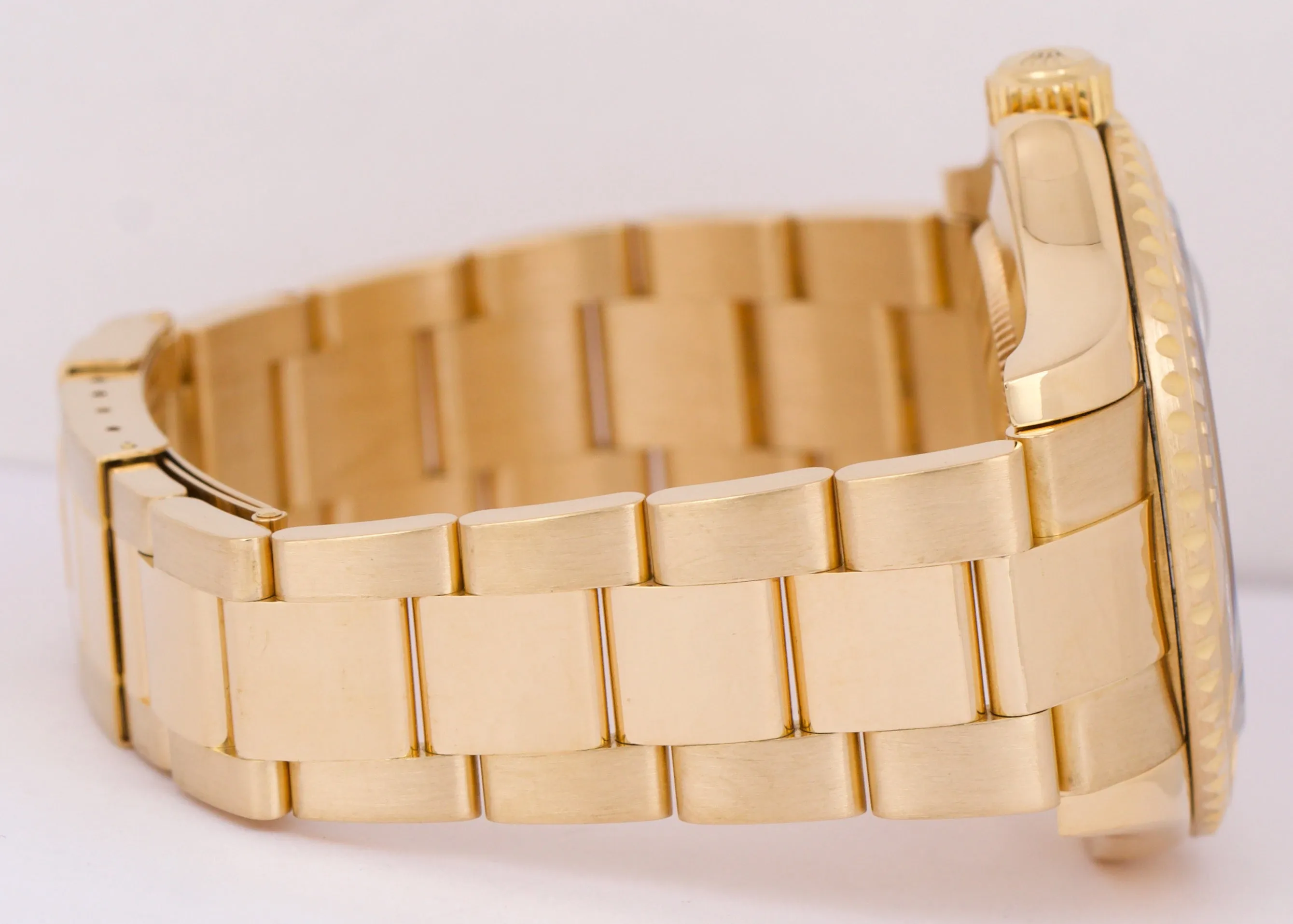 Rolex Yacht-Master 40mm WHITE 18K Yellow Gold NO-HOLES Oyster Date Watch 16628