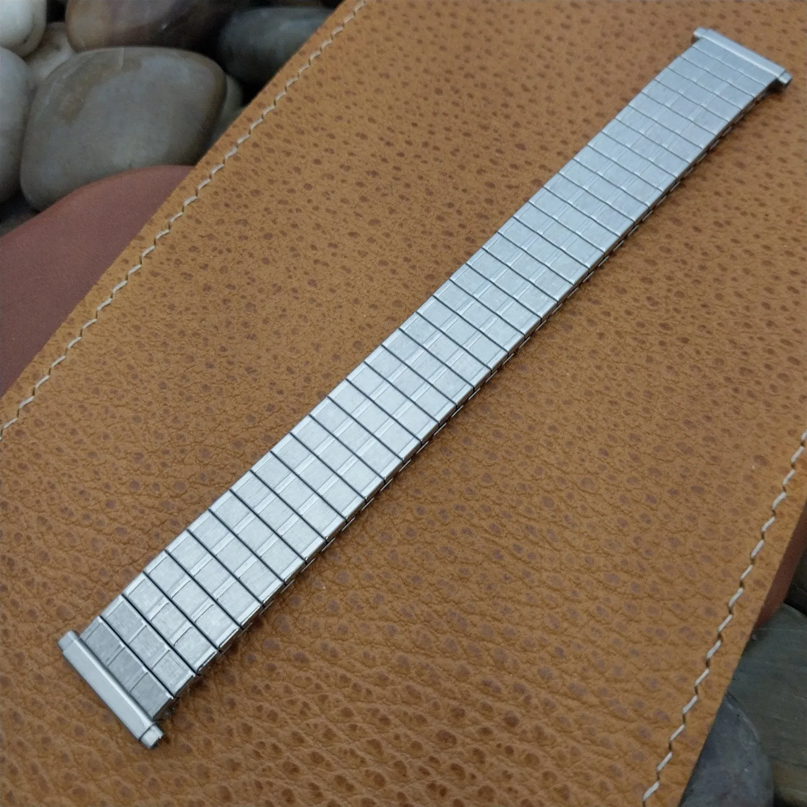Speidel USA Made Stainless Steel 1970s Twist o flex nos Vintage Watch Band