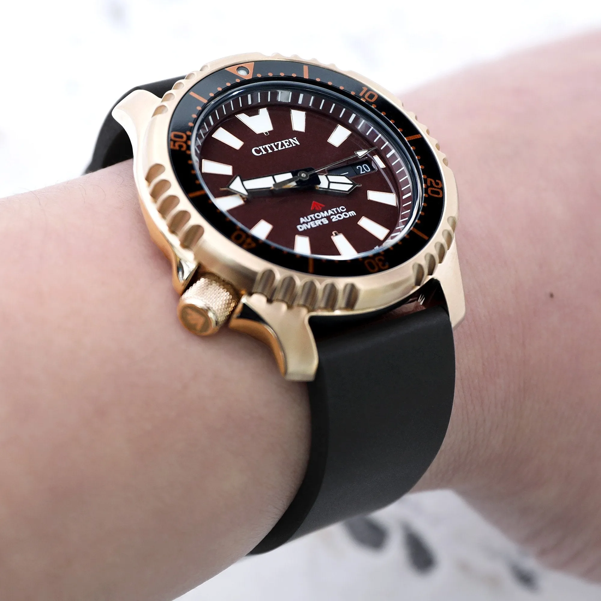 Straight End FKM Black Rubber Quick Release, PVD Buckle