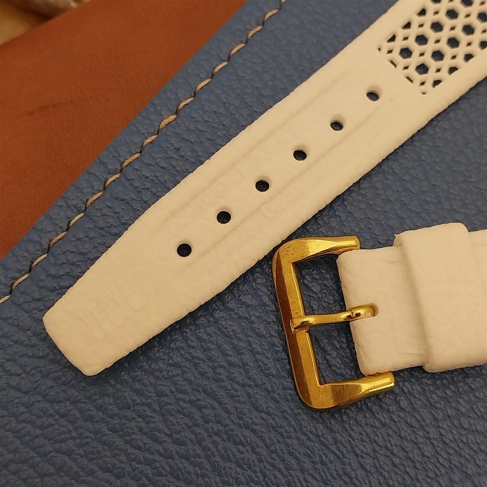 Vintage 18mm Flared Rally White & Gold-Tone Buckle Swiss 1970s Unused Watch Band
